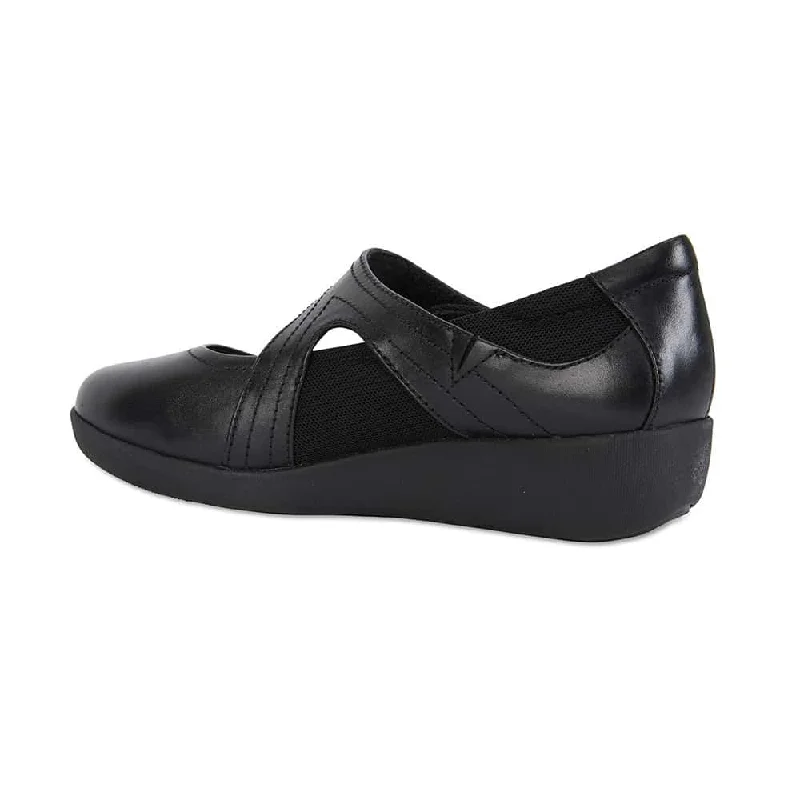 Bronwyn Loafer in Black Leather