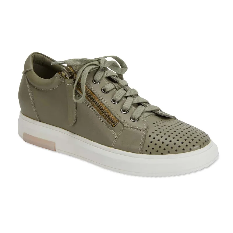 Carson Sneaker in Khaki Leather