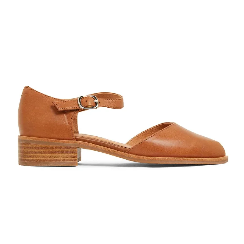 Jesinta Heel in Cognac Leather