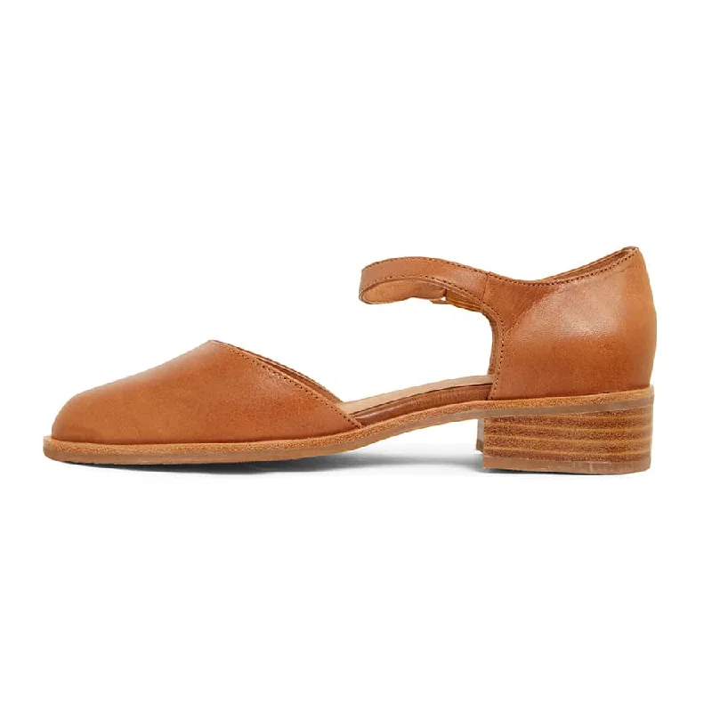 Jesinta Heel in Cognac Leather