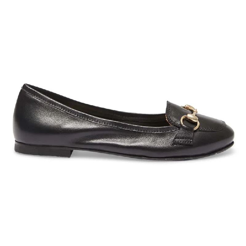 Madeline Flat in Black Leather