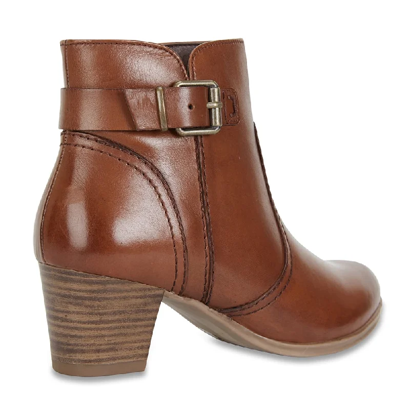 Mascot Boot in Cognac Leather