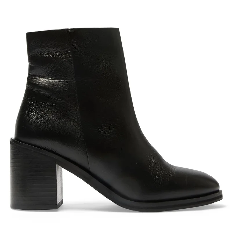 Naomi Boot in Black Leather