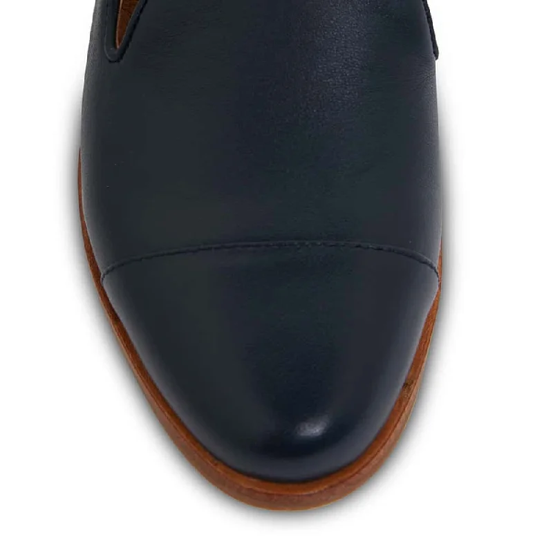 Sable Loafer in Navy Leather