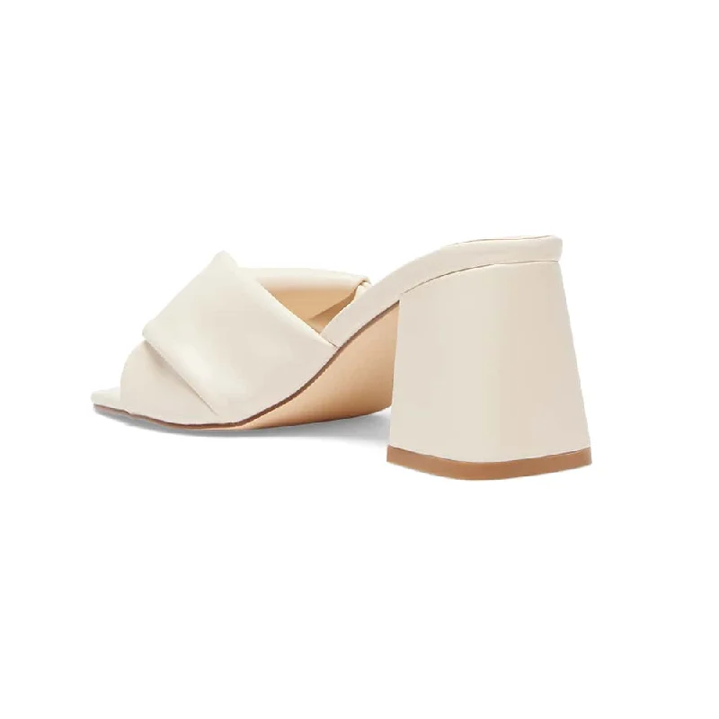 Skye Heel in Bone Smooth