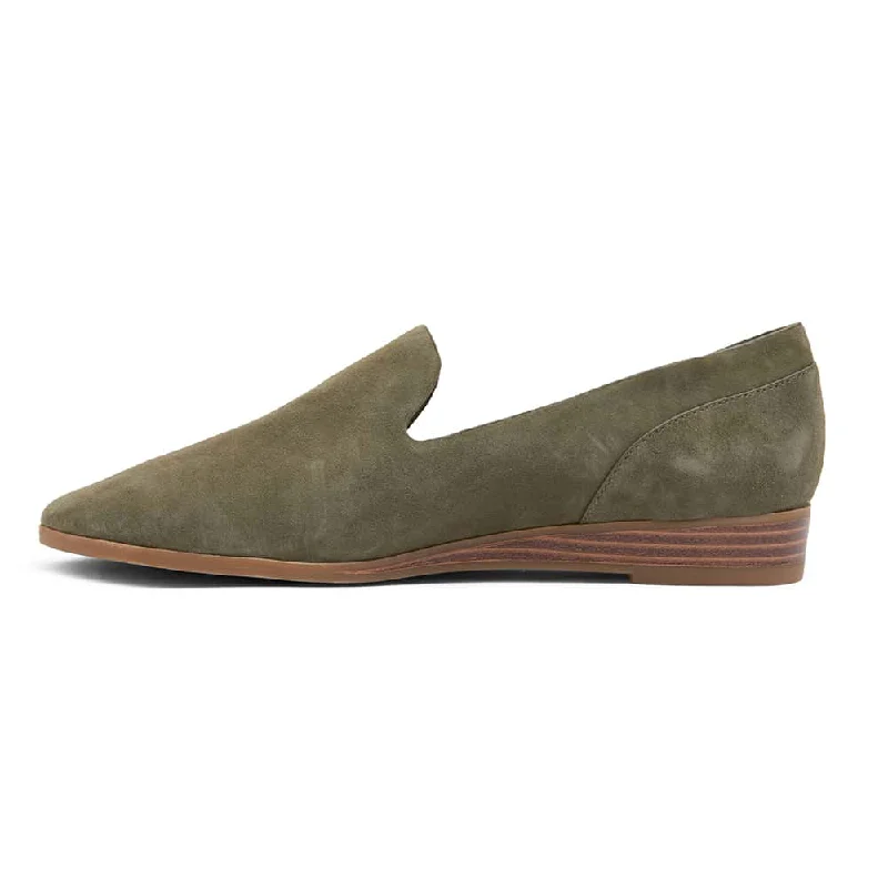 Talbot Loafer in Khaki Suede