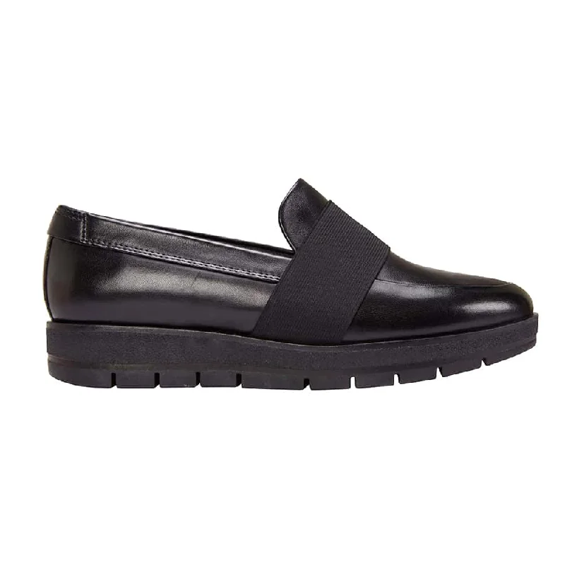 Warner Loafer in Black Leather