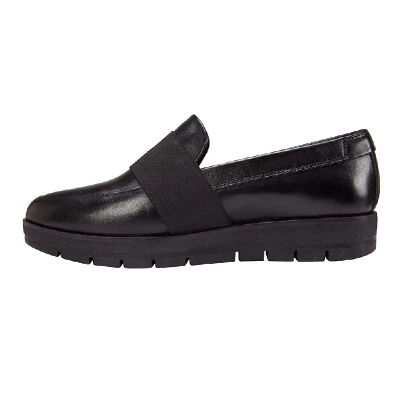 Warner Loafer in Black Leather