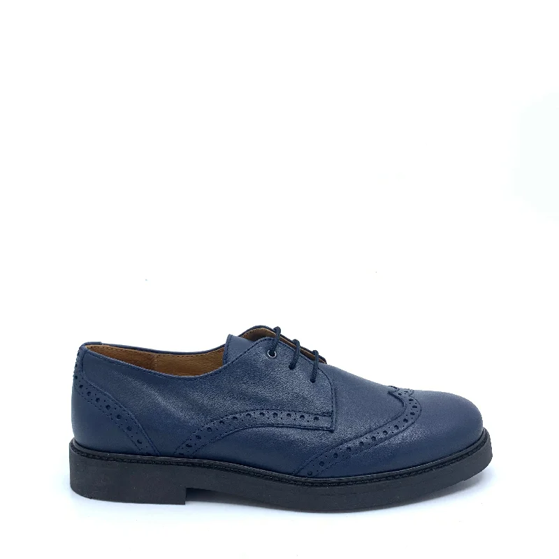 Beberlis Navy Wingtip Dress Shoe