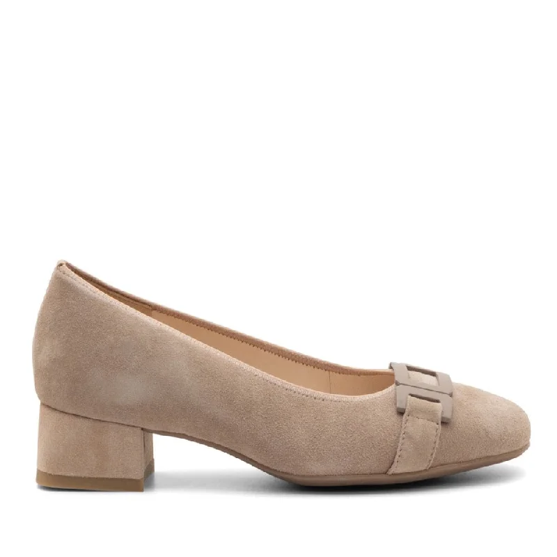 Ara Women's Buckle Pump Sand Kid Suede