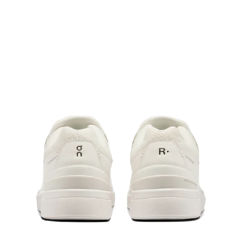 On Men's THE ROGER Advantage Sneaker in White/Undyed