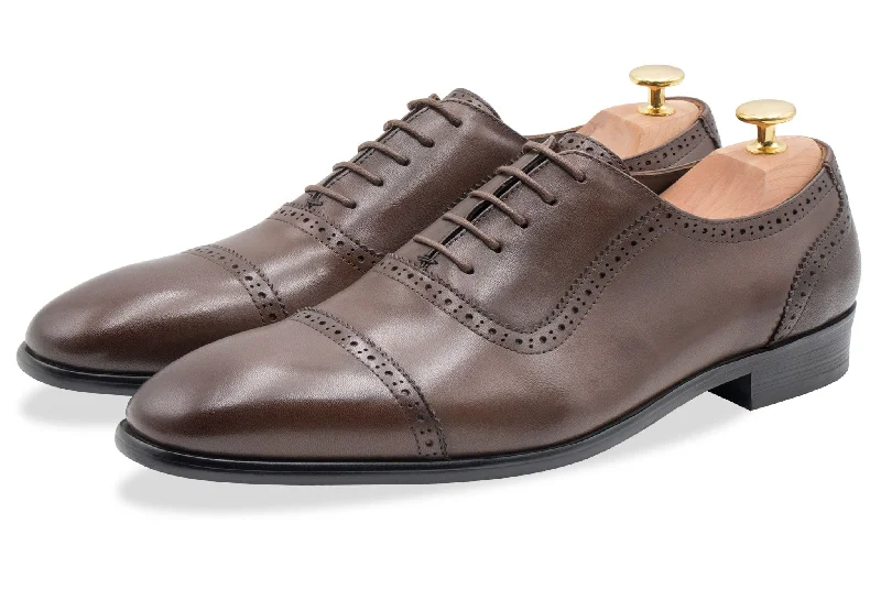 Tartagal Straight Cap Walnut Oxford