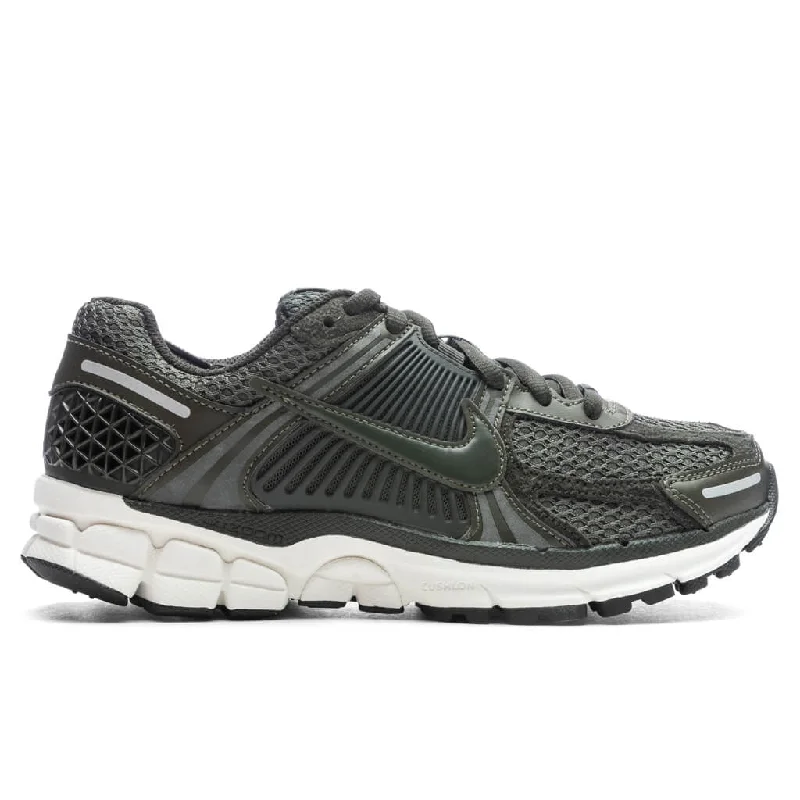 Women's Zoom Vomero 5 - Cargo Khaki/Sequoia/Metallic Silver