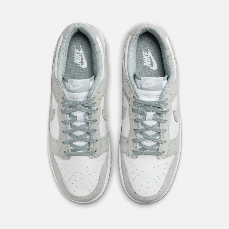 Nike Dunk Low Retro SE - White / Light Pumice