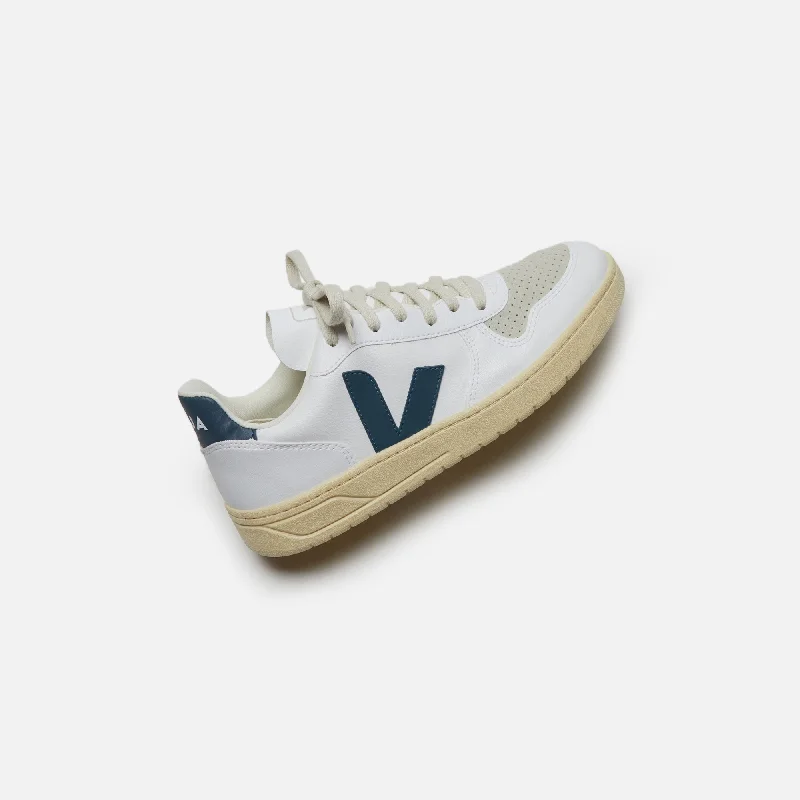 Veja V-10 C.W.L. - White California